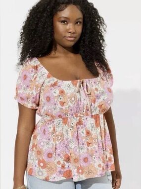 Torrid Babydoll Crinkle Gauze Tie Front Top Floral Size 00 M/L Short Sleeve New